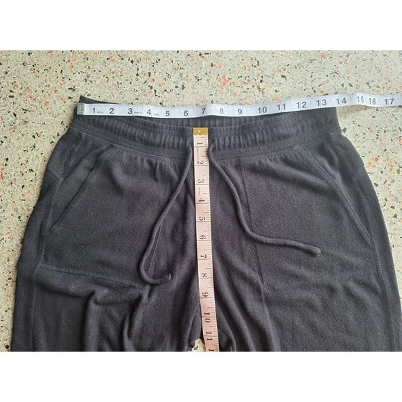 Alo Yoga Soho Sweatpant - Picture 9 of 10